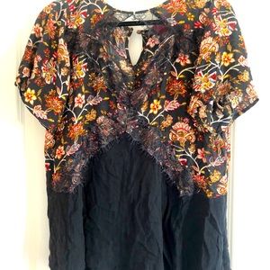 Floral lace top